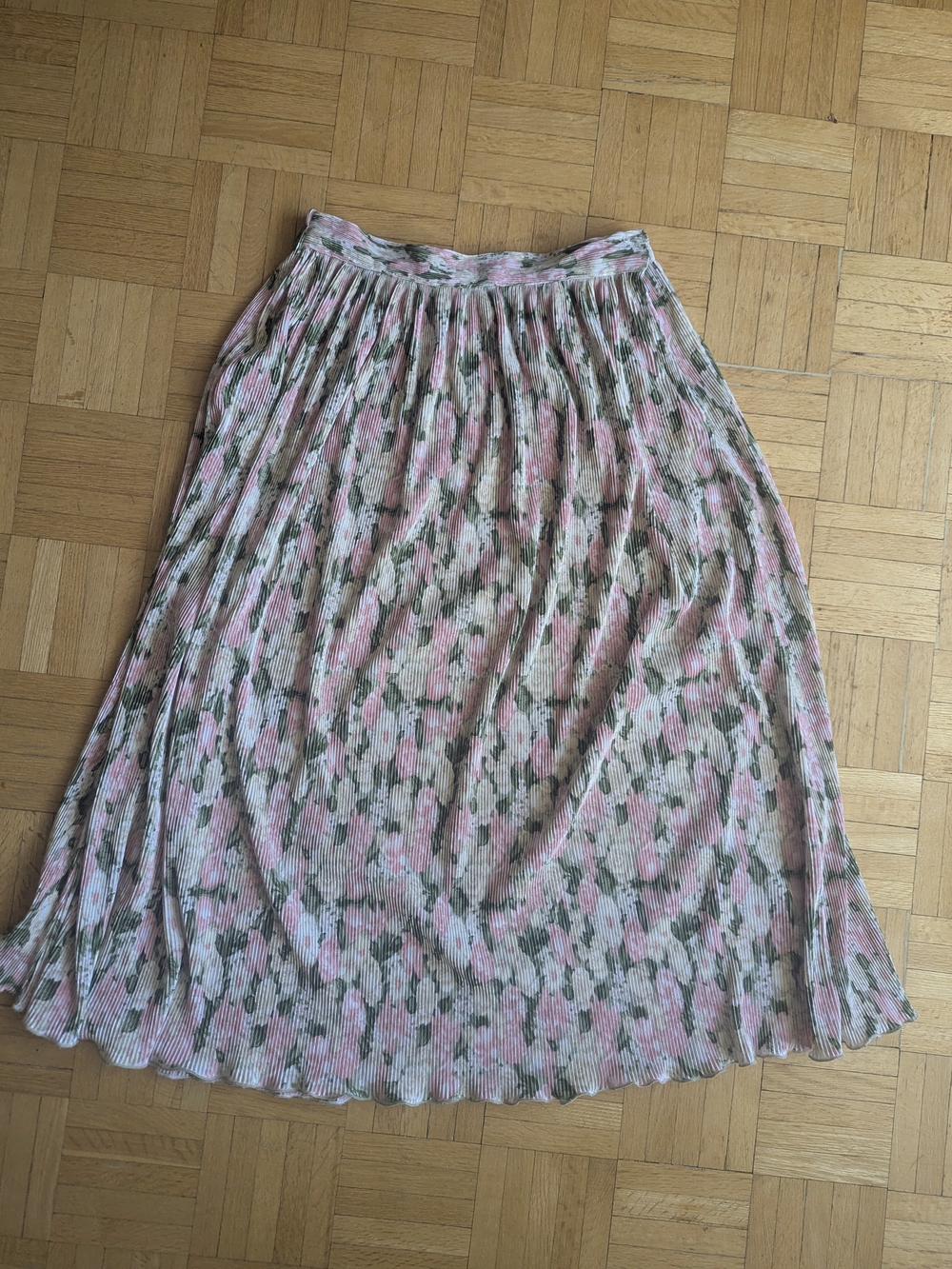 Pleated Floral Midi Skirt in Pink and Green